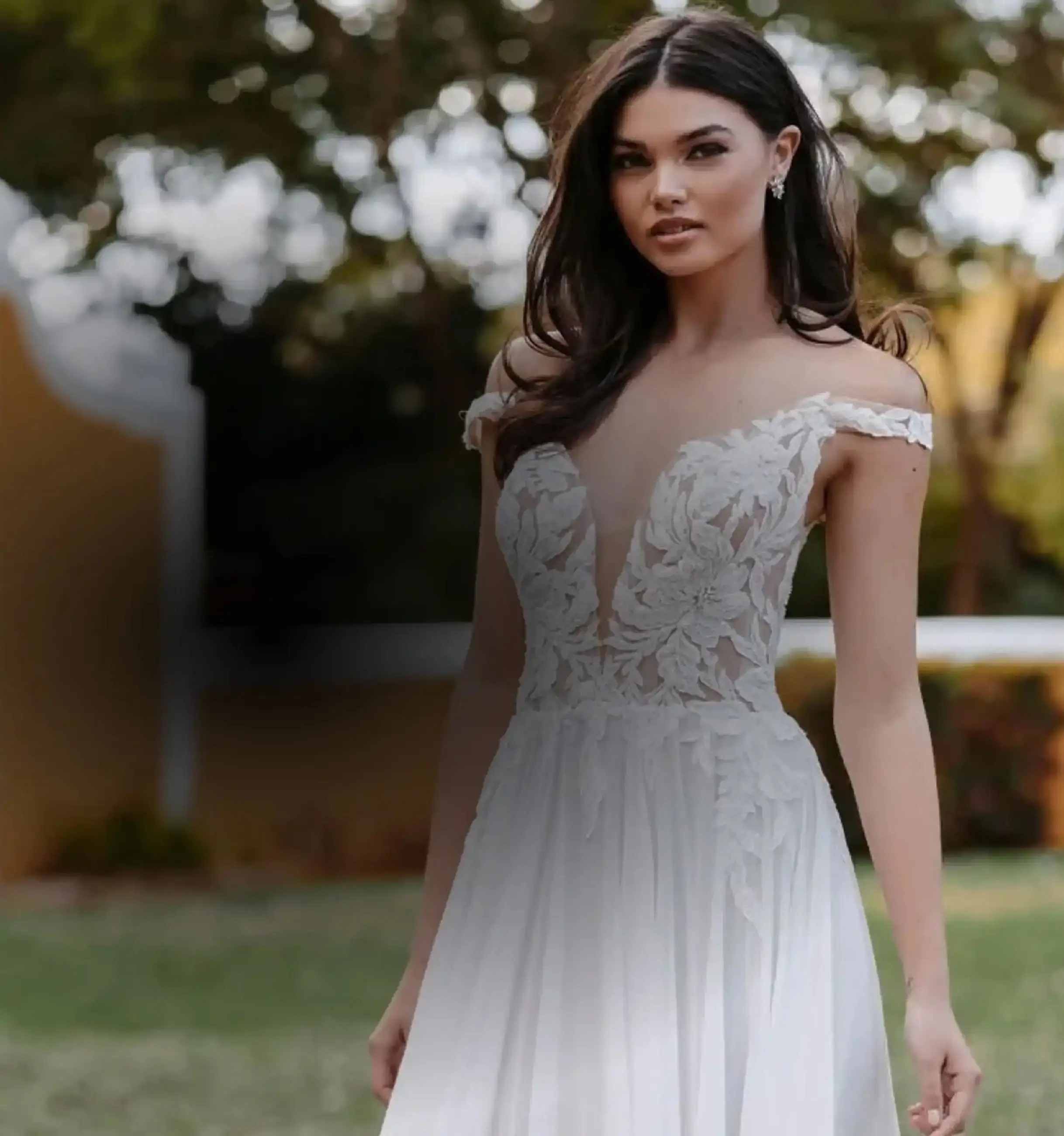 lace wedding dress